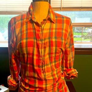 J crew linen blend quarter button blouse